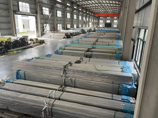 ASTM 201 304 304L 316L Stainless Steel Pipe Corrosion Resistant Round Polished Finishing 0.3